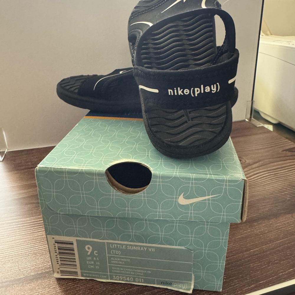 Nike Little Sunray VII Size 9C